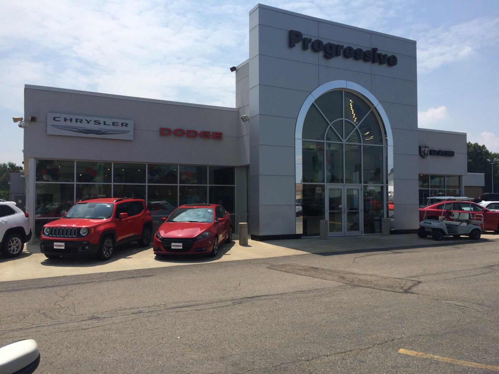 Progressive Chrysler Dodge Jeep Ram dealership in Massillon, OH